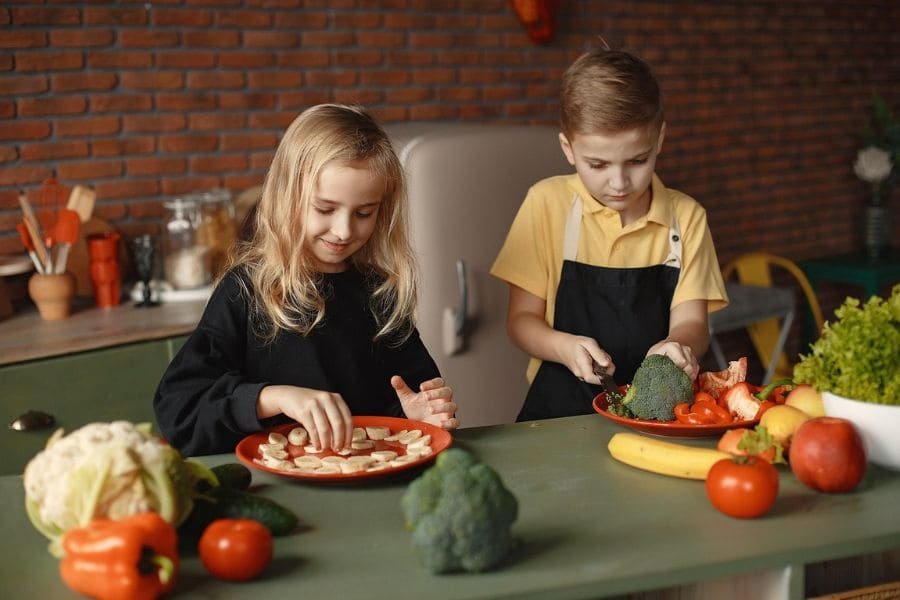 Frutas y verduras para niños: estrategias divertidas que realmente funcionan